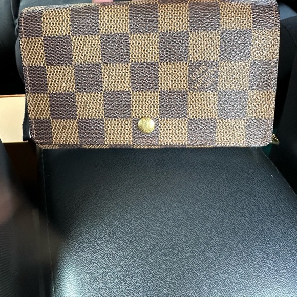 Authentic Louis Vuitton Damier Porte Monnaie Billets Tresor Wallet - Picture 3 of 15